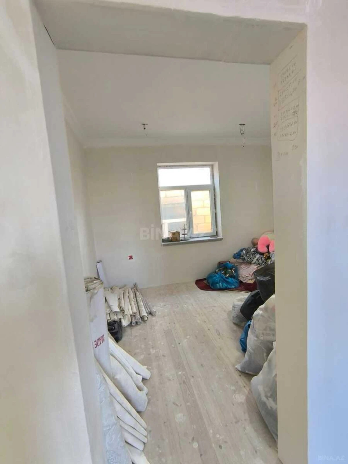 Satılır 5 otaqlı həyət evi 150 m²