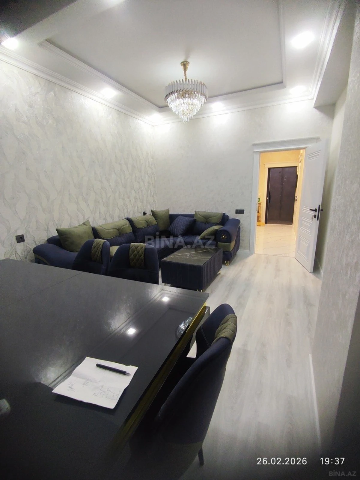 Kirayə verilir 2 otaqlı mənzil 65 m²
