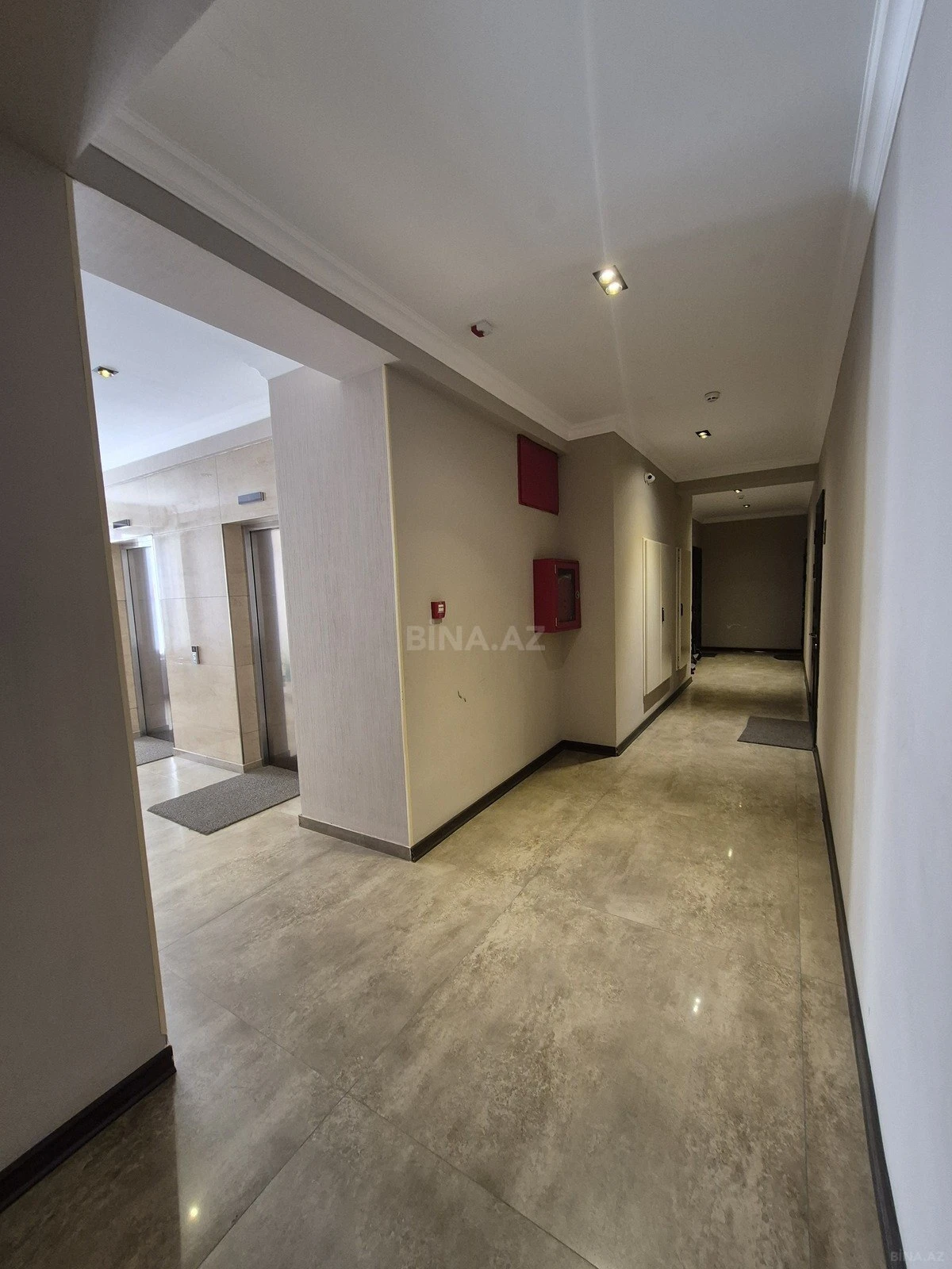 Satılır 3 otaqlı mənzil 72 m²