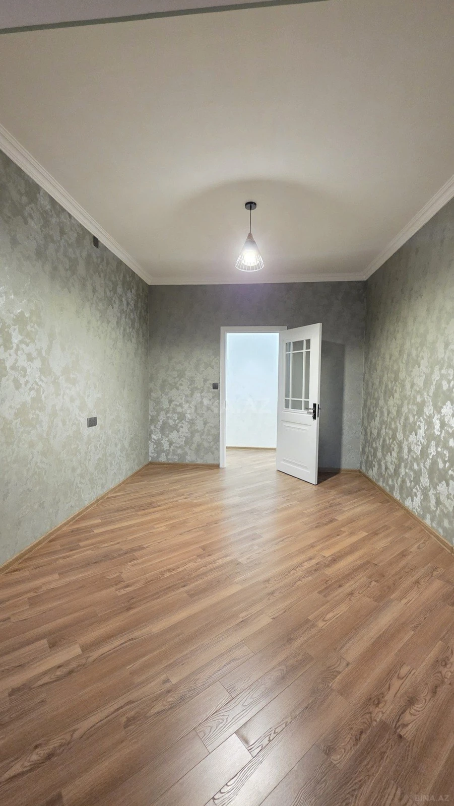 Satılır 2 otaqlı mənzil 60 m²
