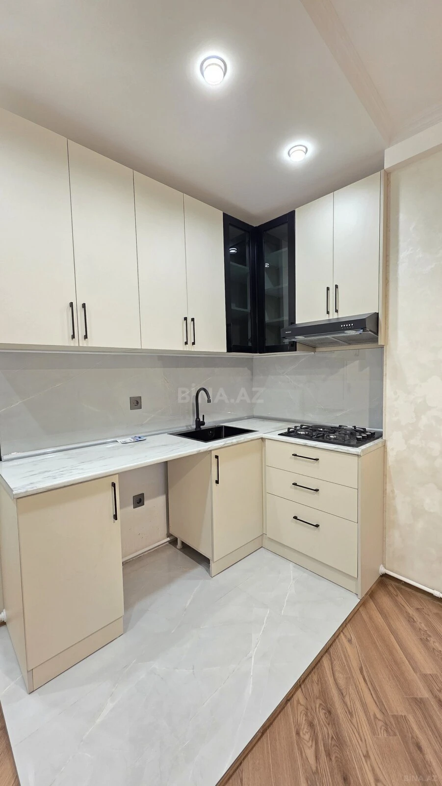 Satılır 2 otaqlı mənzil 60 m²
