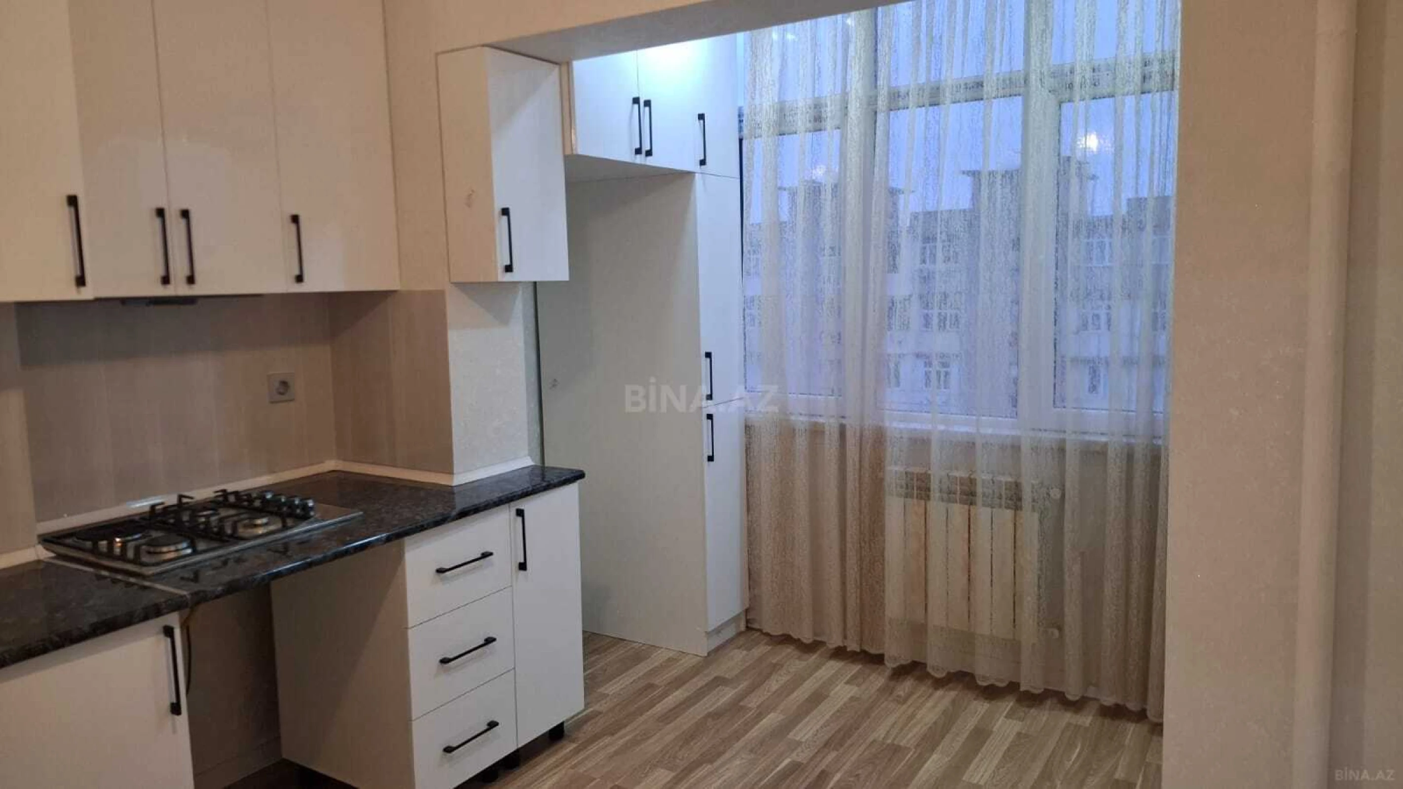 Kirayə verilir 2 otaqlı mənzil 65 m²
