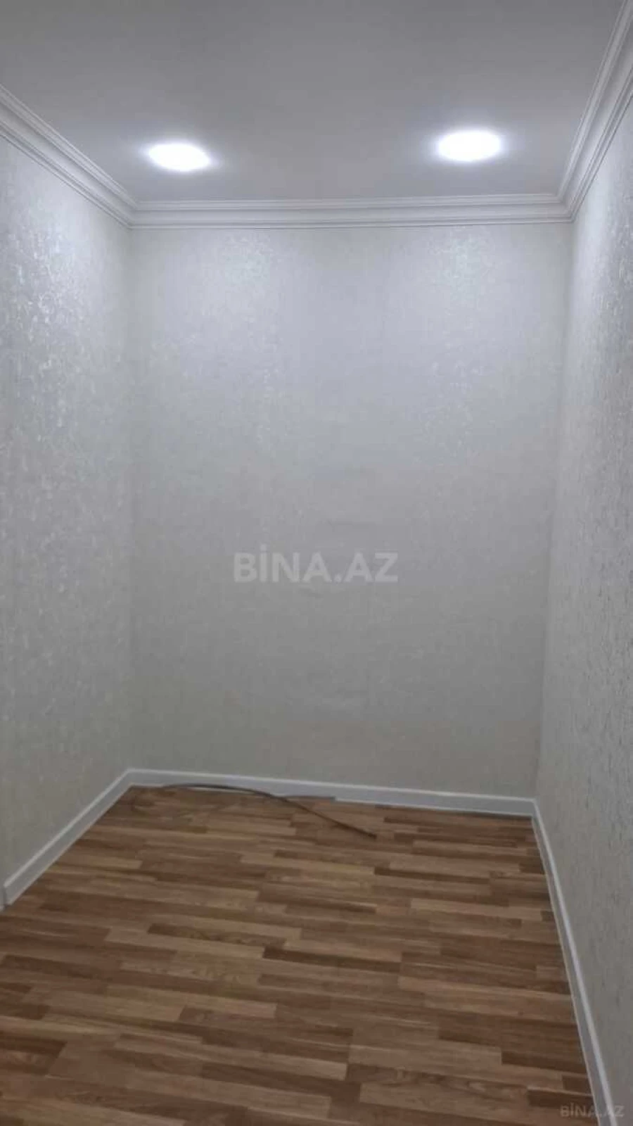 Kirayə verilir 2 otaqlı mənzil 65 m²