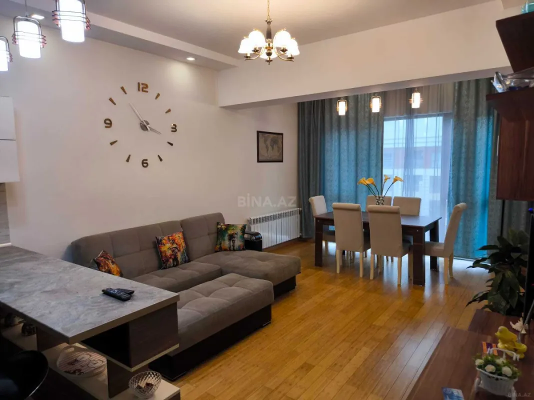 Kirayə verilir 2 otaqlı mənzil 73 m²