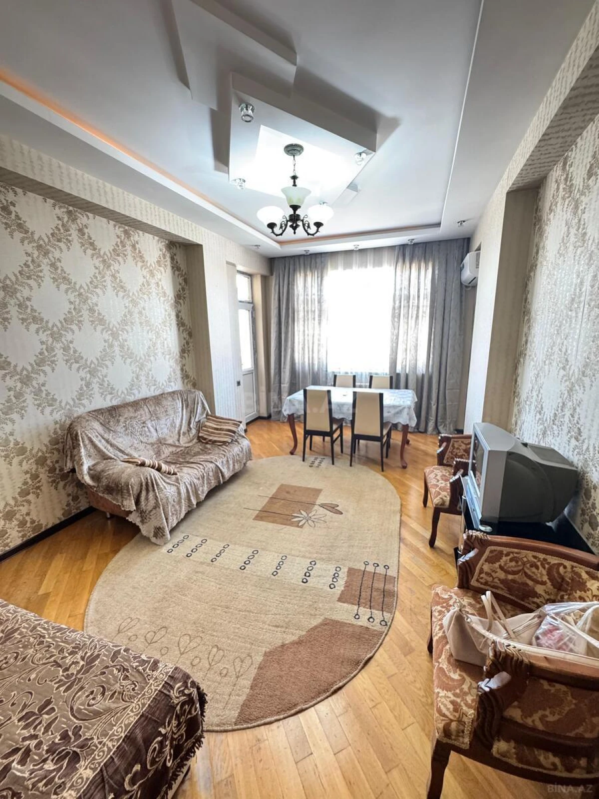Kirayə verilir 2 otaqlı mənzil 70 m²