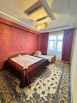 Kirayə verilir 2 otaqlı mənzil 70 m²