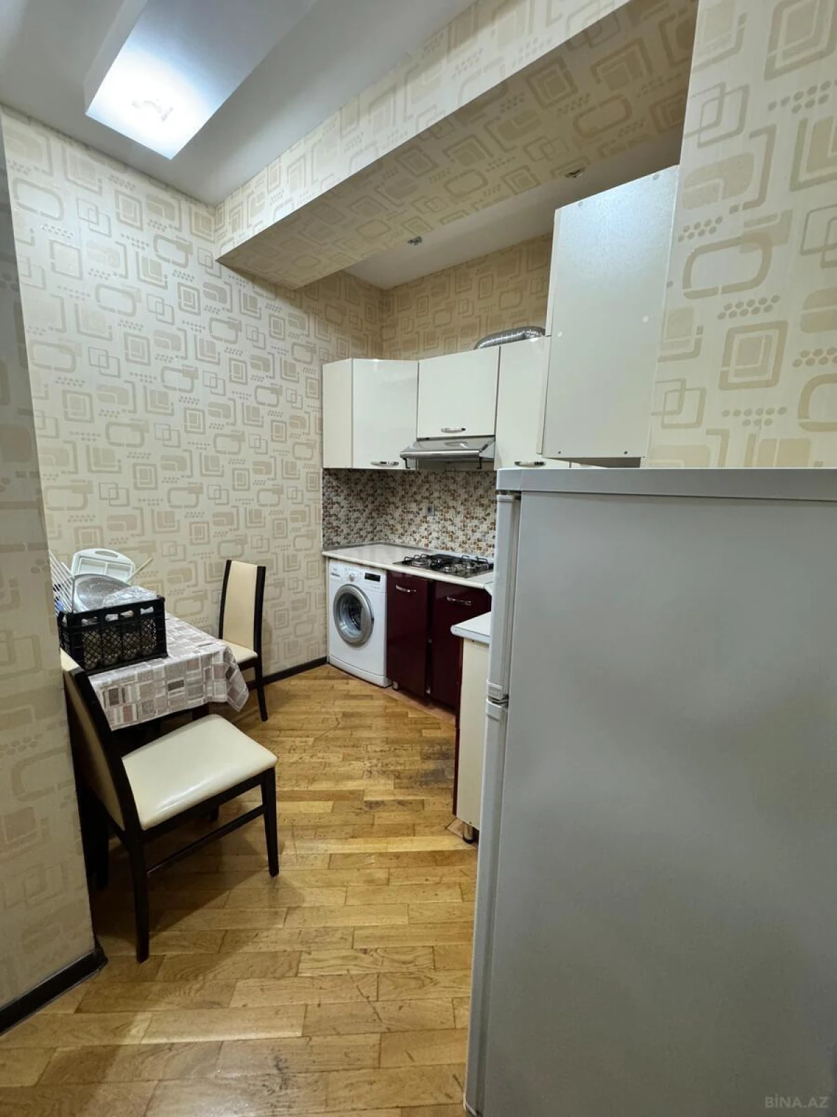 Kirayə verilir 2 otaqlı mənzil 70 m²