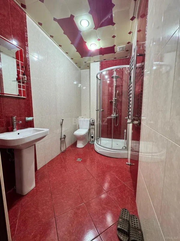 Kirayə verilir 2 otaqlı mənzil 70 m²