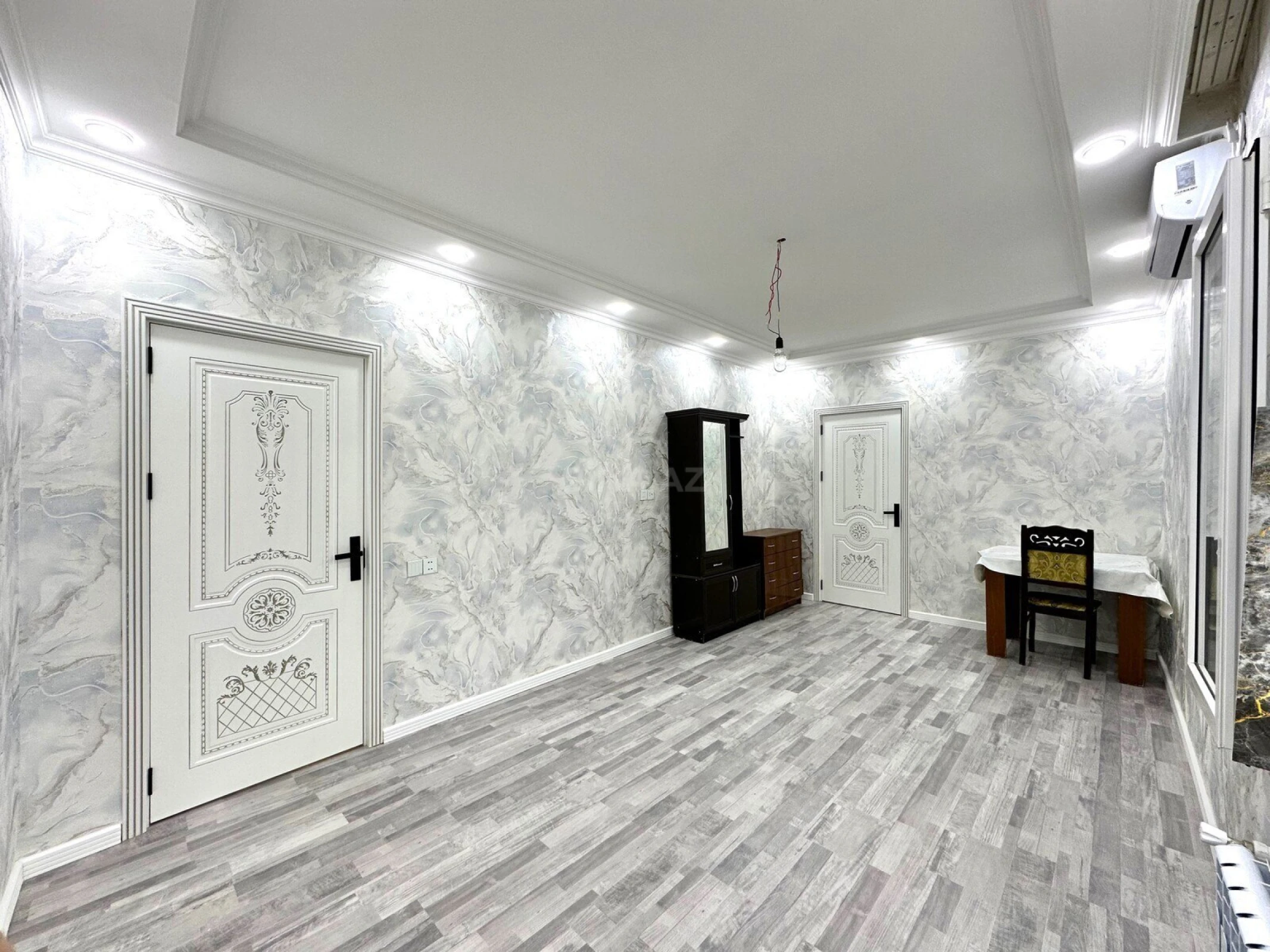 Satılır 2 otaqlı mənzil 48 m²