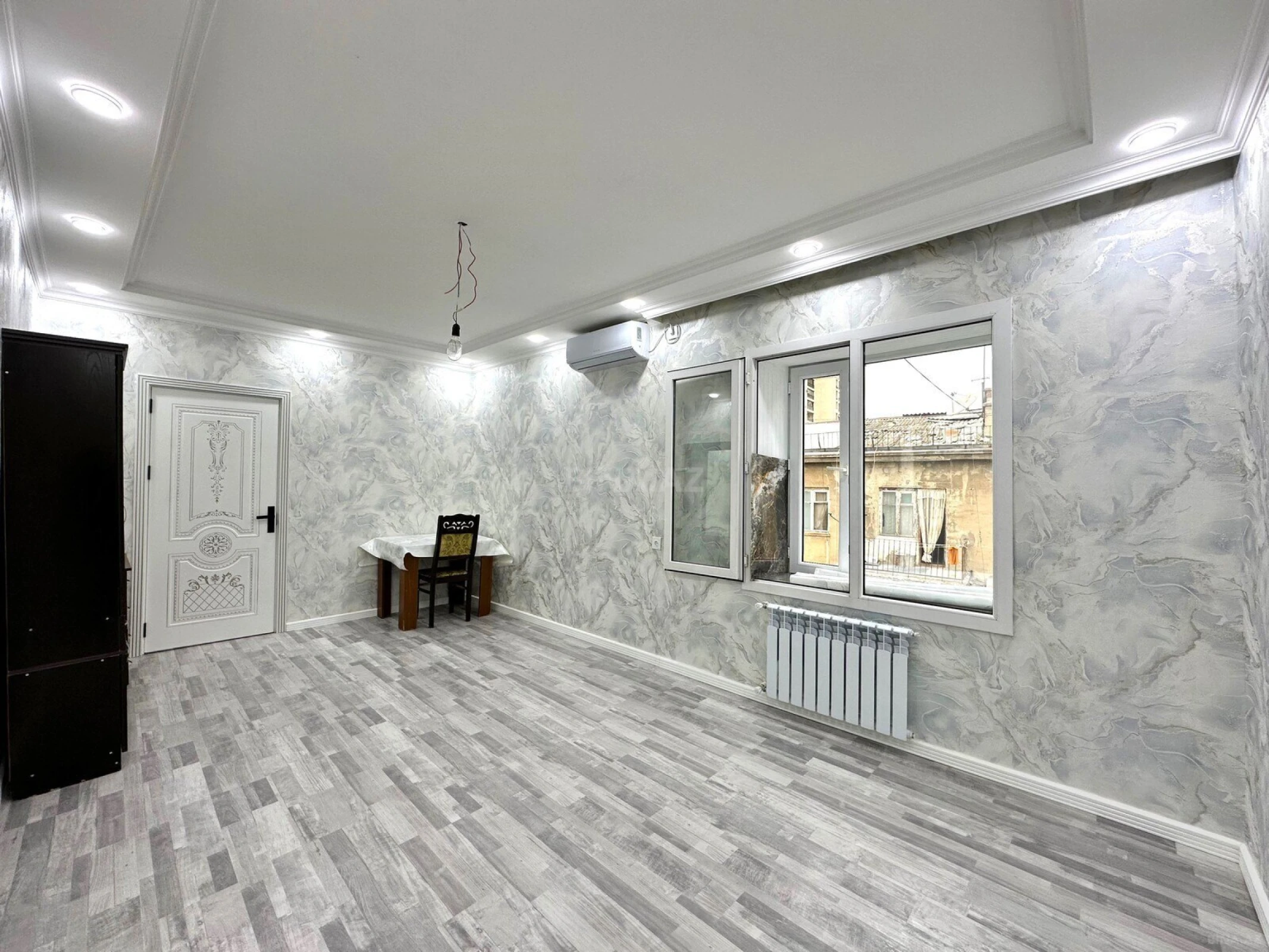 Satılır 2 otaqlı mənzil 48 m²