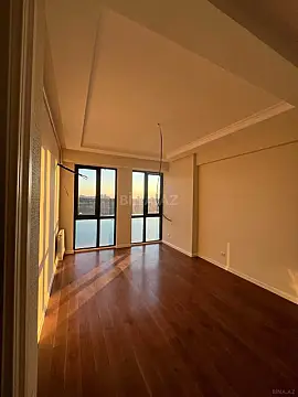 Satılır 2 otaqlı mənzil 49 m²