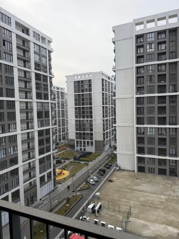 Satılır 2 otaqlı mənzil 117 m²