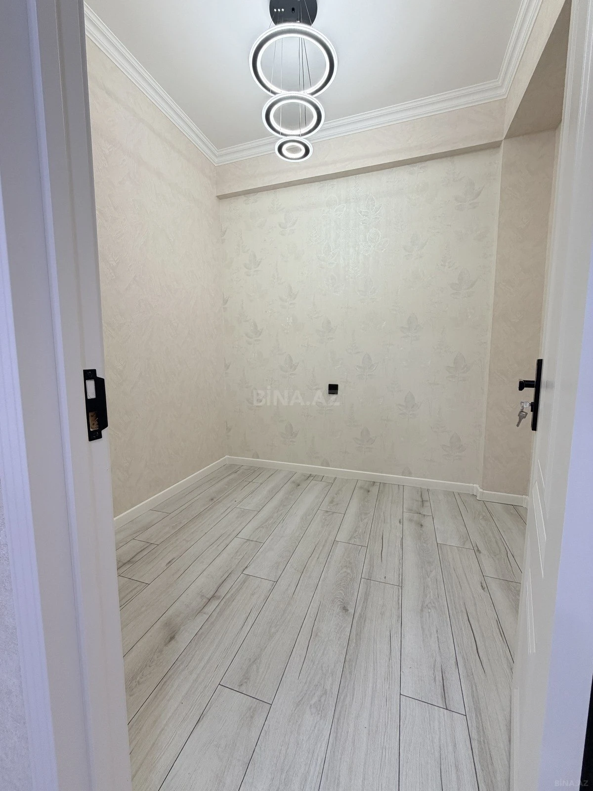 Satılır 3 otaqlı mənzil 65 m²
