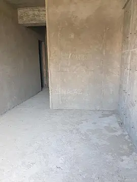 Satılır 4 otaqlı mənzil 160 m²