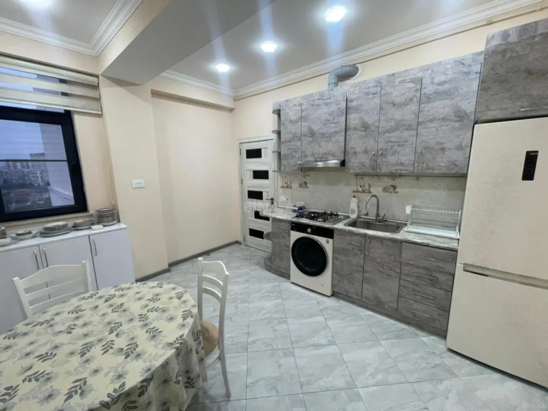 Kirayə verilir 3 otaqlı mənzil 90 m²