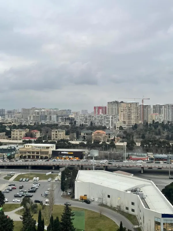 Kirayə verilir 3 otaqlı mənzil 90 m²