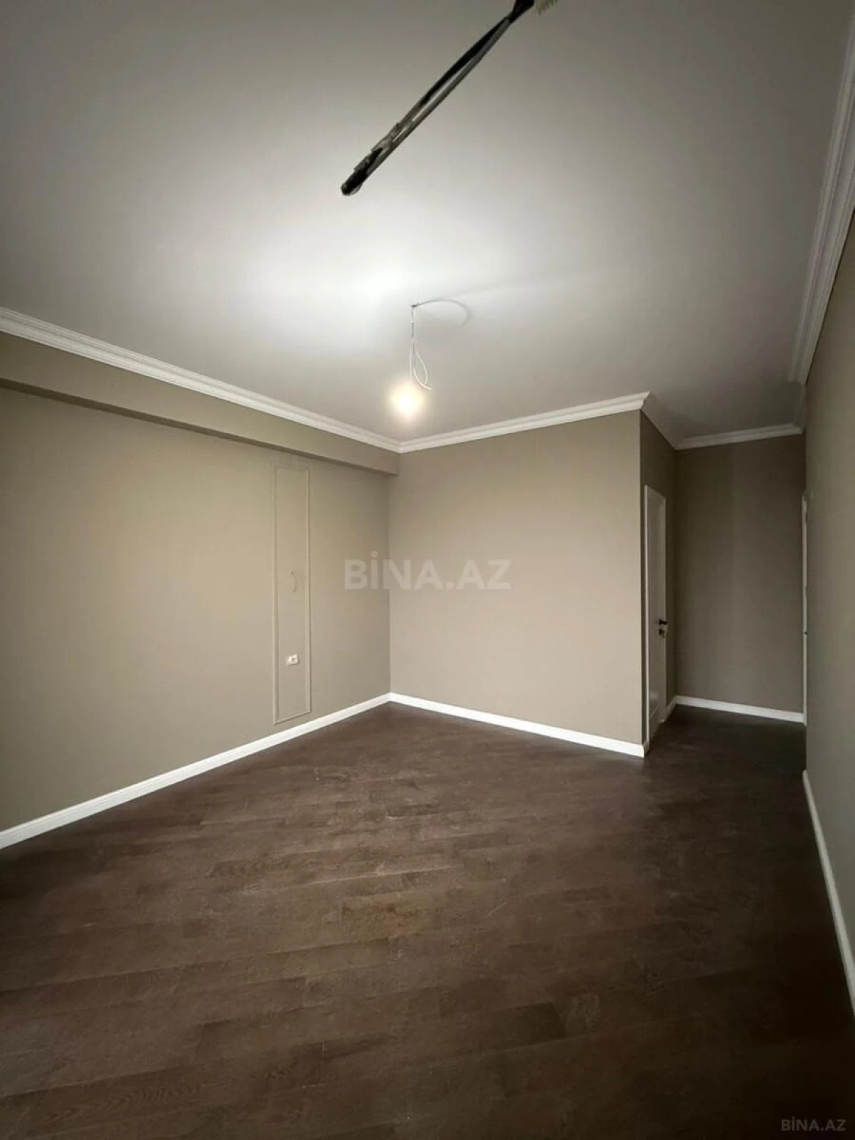 Satılır 4 otaqlı mənzil 125 m²