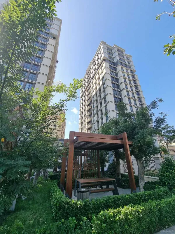 Satılır 1 otaqlı mənzil 62 m²