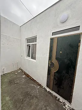 Satılır 2 otaqlı həyət evi 65 m²