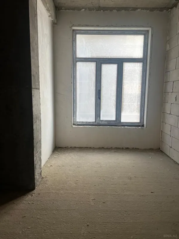 Satılır 3 otaqlı mənzil 136 m²