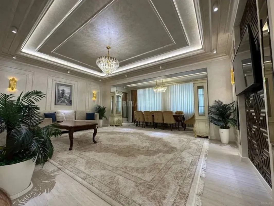 Satılır 3 otaqlı mənzil 146 m²
