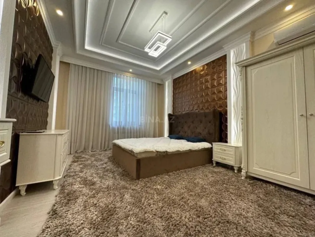 Satılır 3 otaqlı mənzil 146 m²