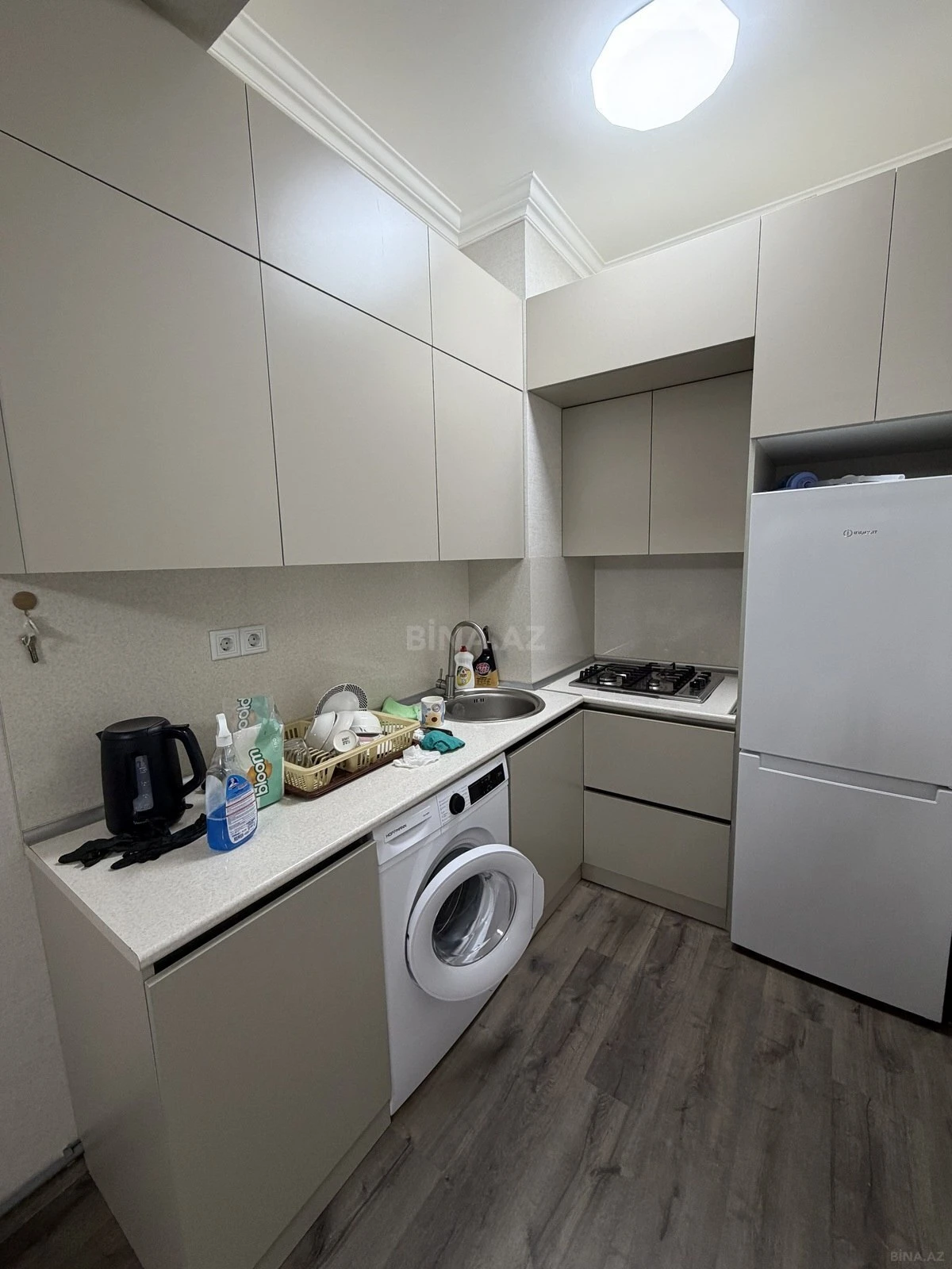 Kirayə verilir 2 otaqlı mənzil 50 m²