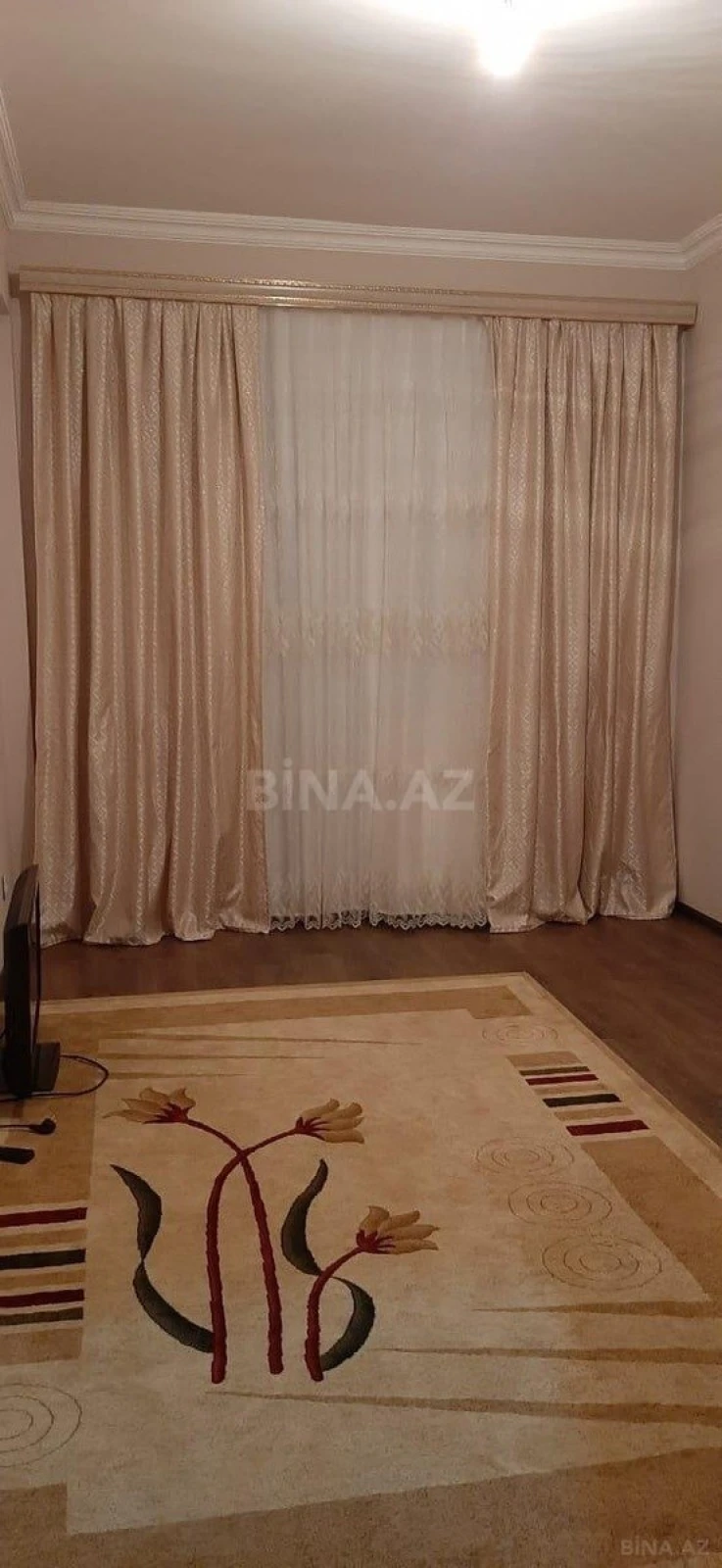 Satılır 1 otaqlı mənzil 40 m²