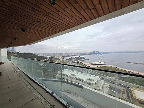 Satılır 6 otaqlı mənzil 395 m²