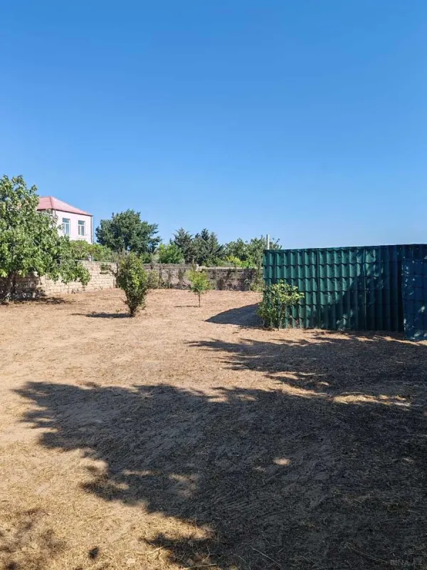 Satılır 4 otaqlı həyət evi 200 m²