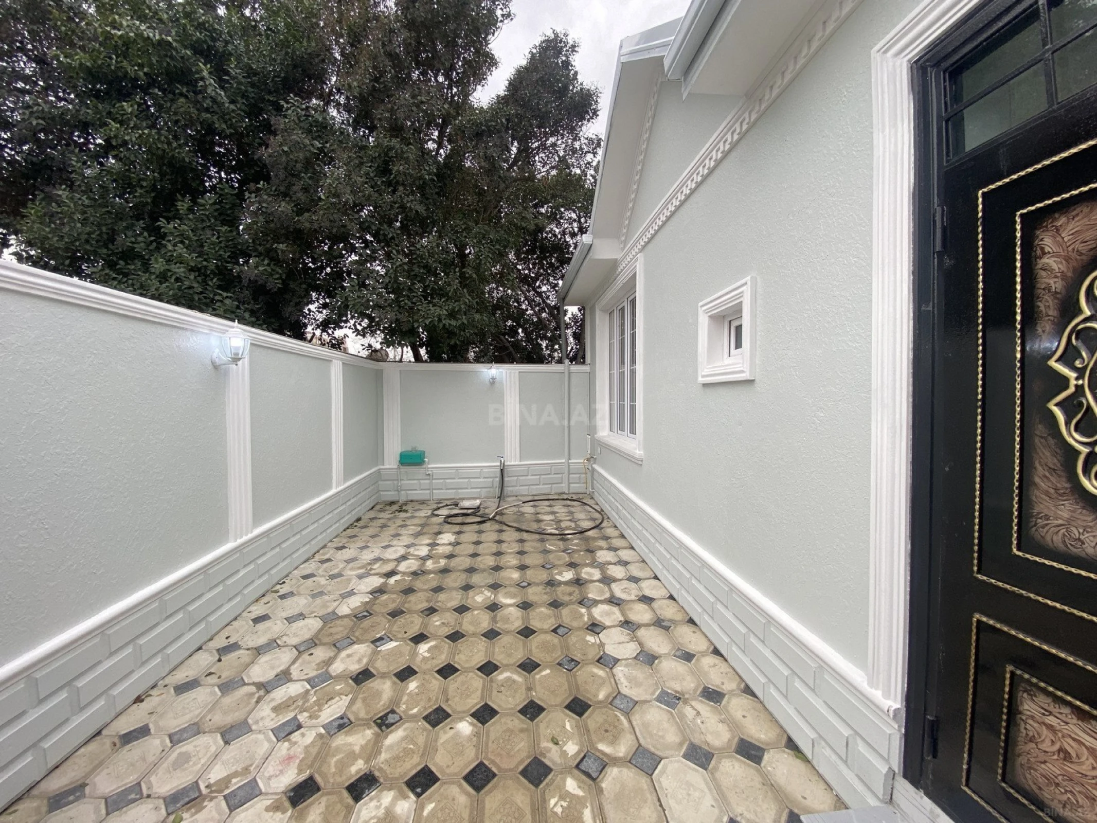 Satılır 4 otaqlı həyət evi 105 m²