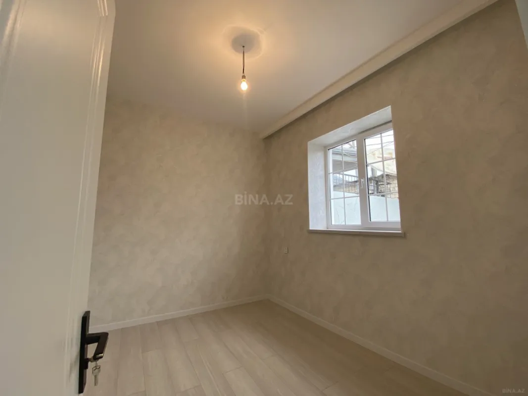 Satılır 4 otaqlı həyət evi 105 m²