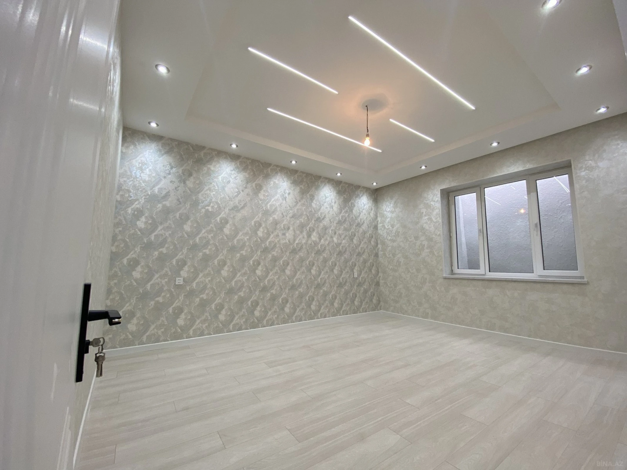 Satılır 4 otaqlı həyət evi 105 m²