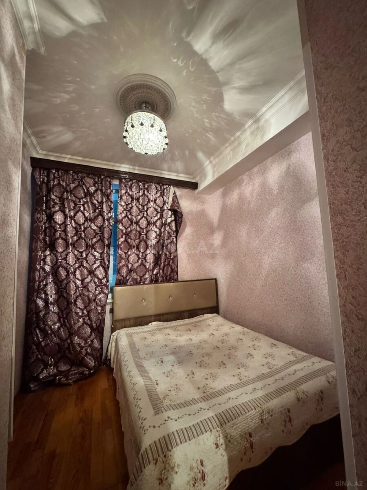 Satılır 2 otaqlı mənzil 85 m²