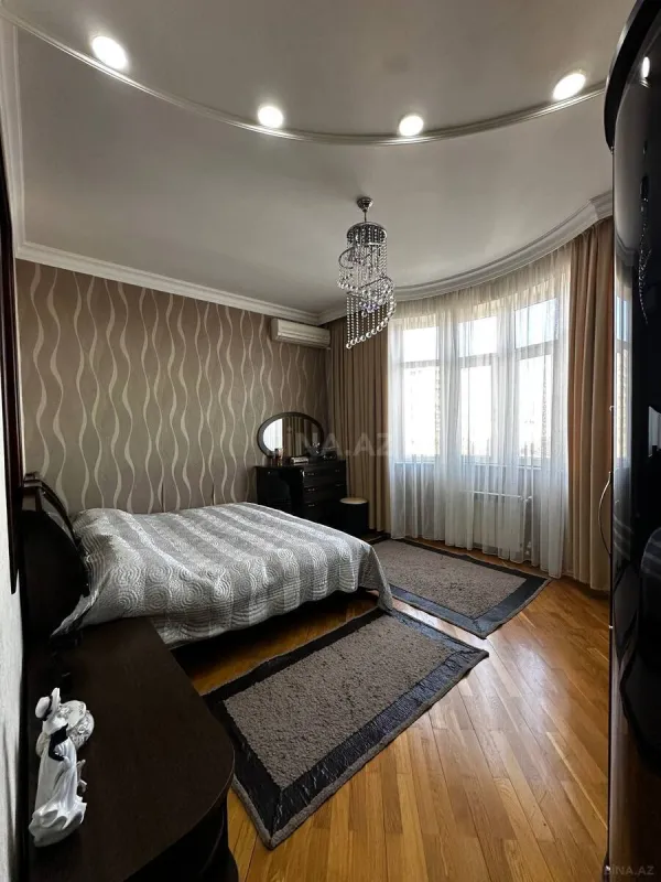Satılır 3 otaqlı mənzil 100 m²