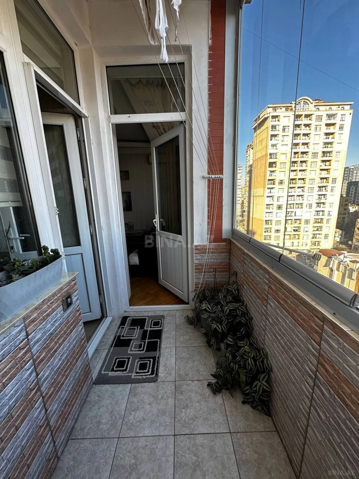Satılır 3 otaqlı mənzil 100 m²