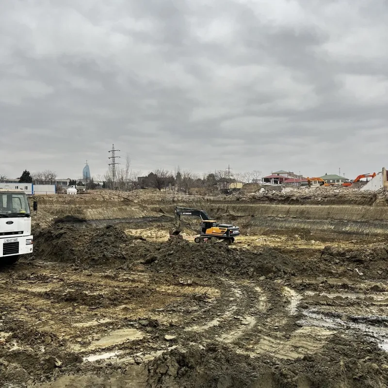 Satılır 2 otaqlı mənzil 107 m²