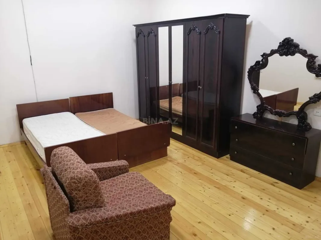 Kirayə verilir 2 otaqlı həyət evi 60 m²