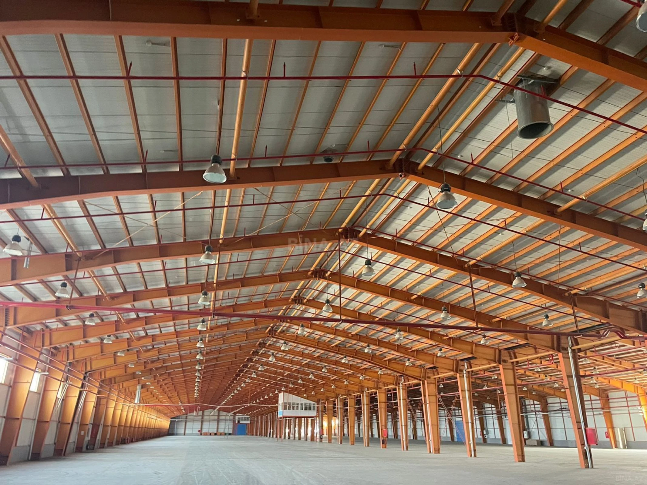 Kirayə verilir obyekt 3500 m²