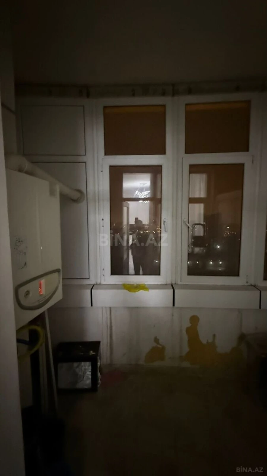 Satılır 5 otaqlı mənzil 250 m²