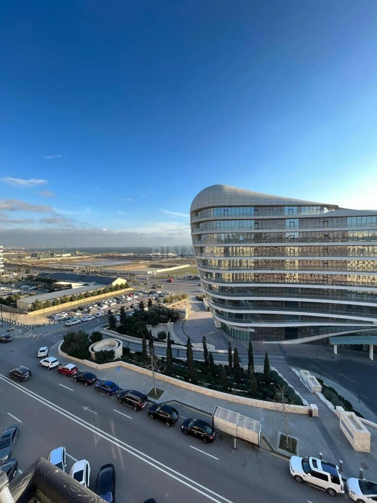 Kirayə verilir 3 otaqlı mənzil 125 m²