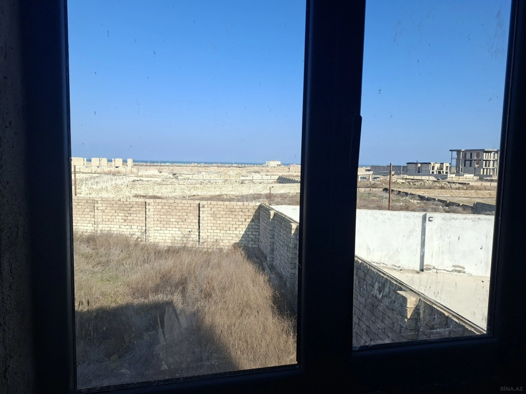 Satılır 5 otaqlı həyət evi 210 m²