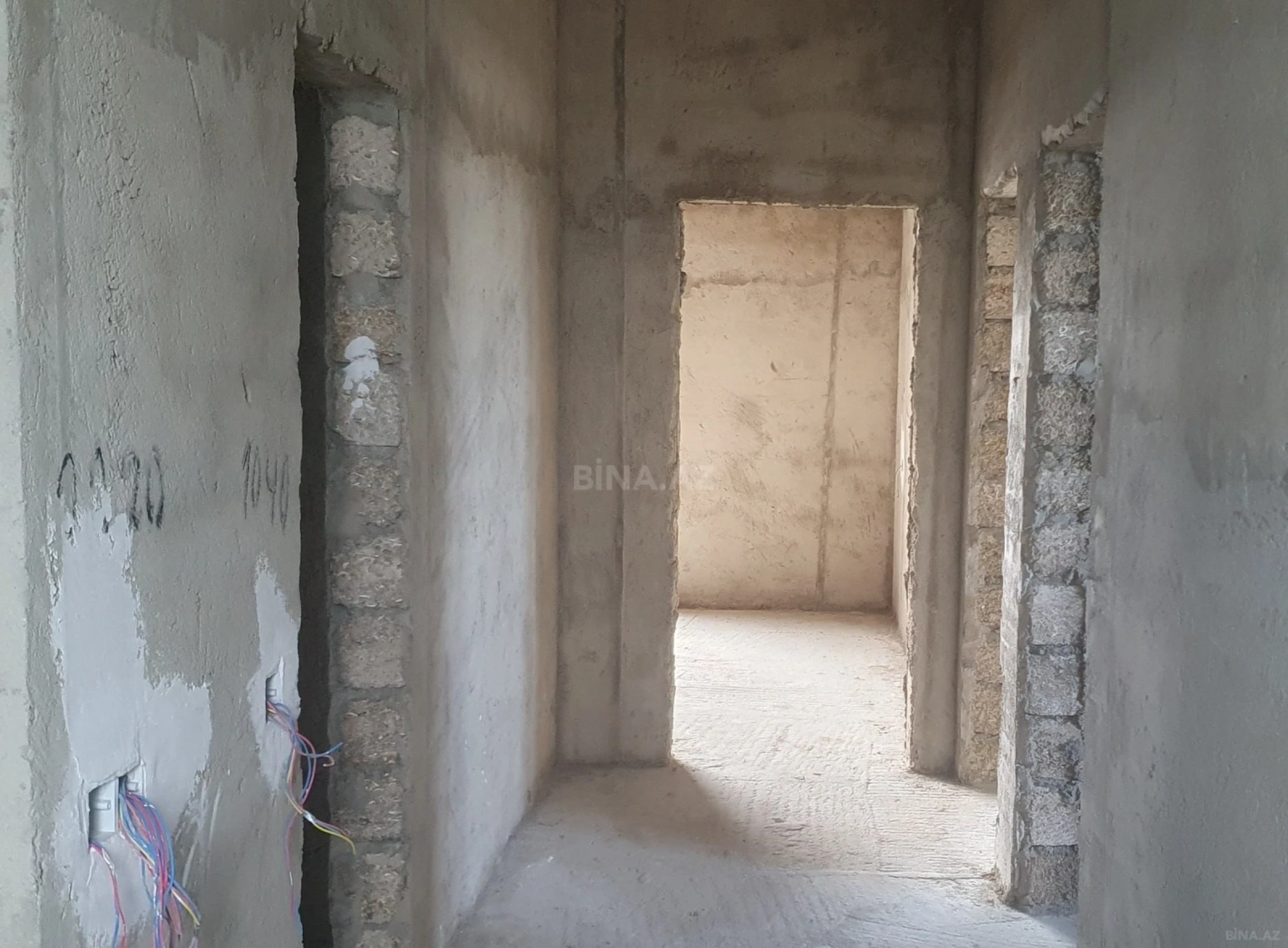 Satılır 5 otaqlı həyət evi 210 m²