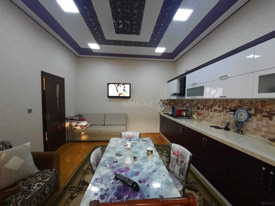 Kirayə verilir 6 otaqlı həyət evi 300 m²