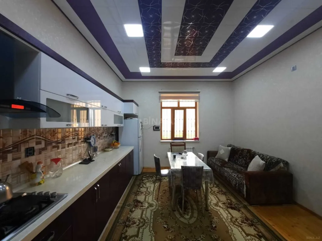 Kirayə verilir 6 otaqlı həyət evi 300 m²