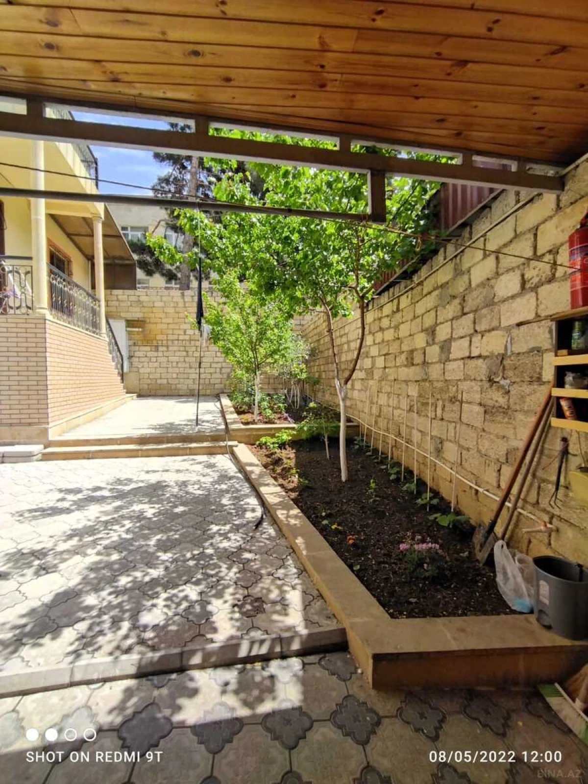 Kirayə verilir 6 otaqlı həyət evi 300 m²