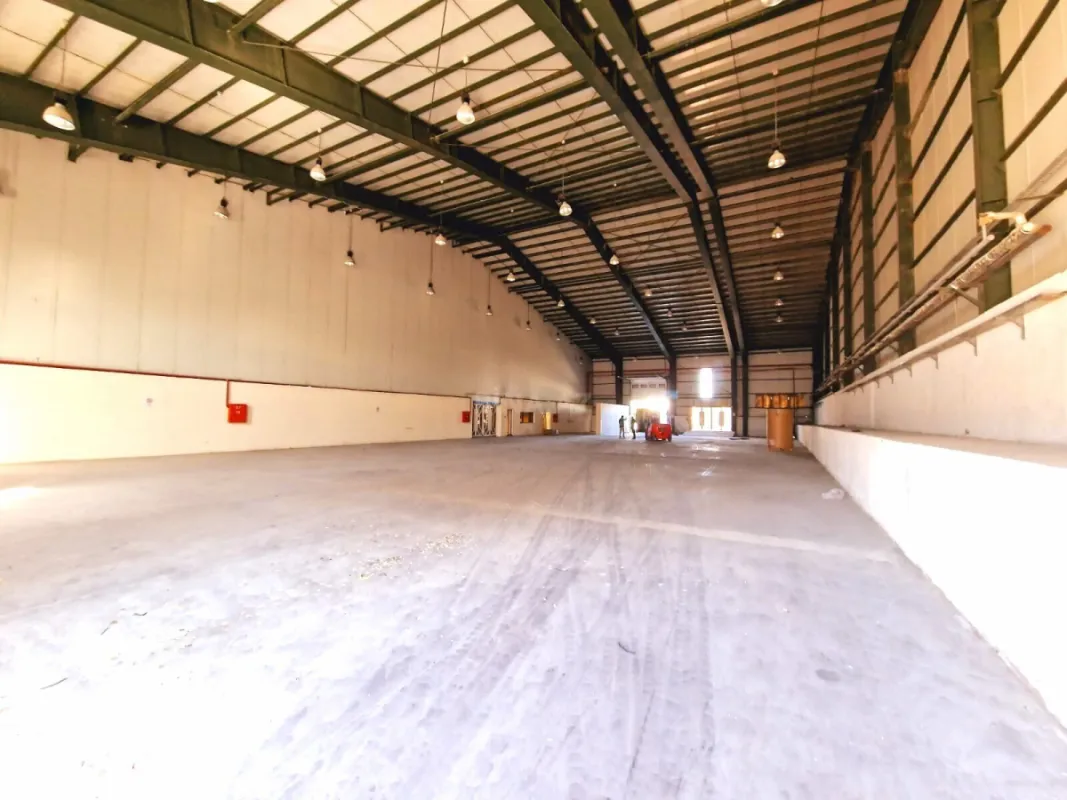 Kirayə verilir obyekt 1000 m²