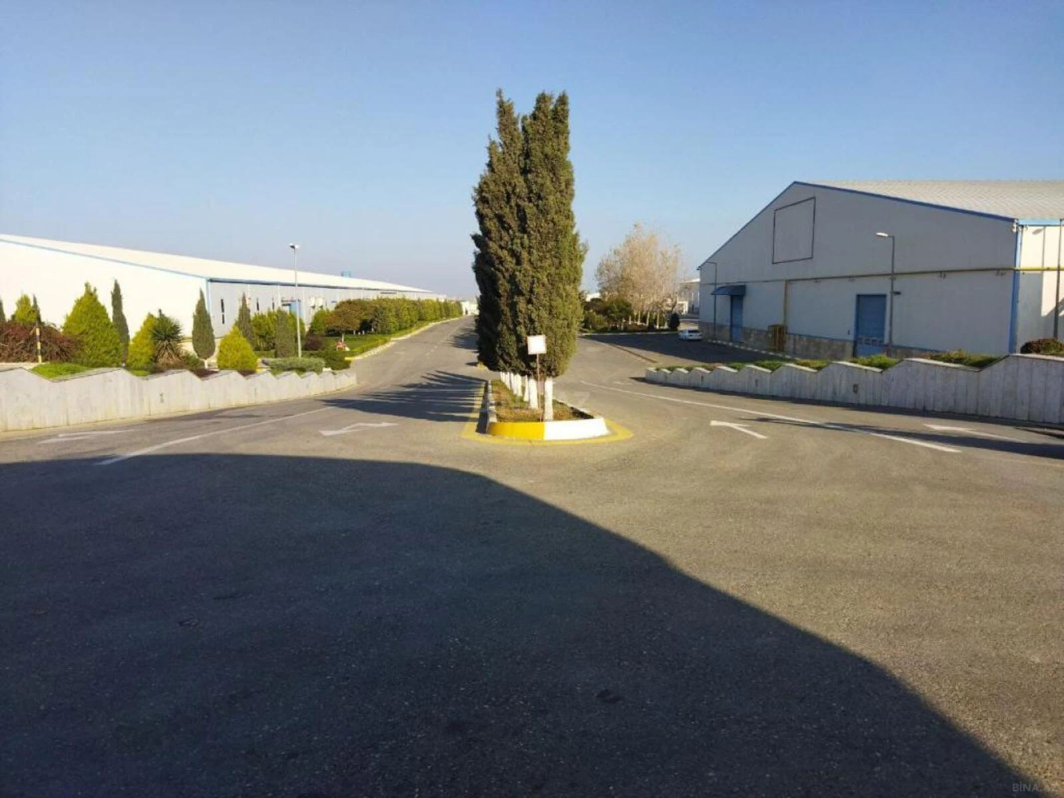 Kirayə verilir obyekt 1000 m²