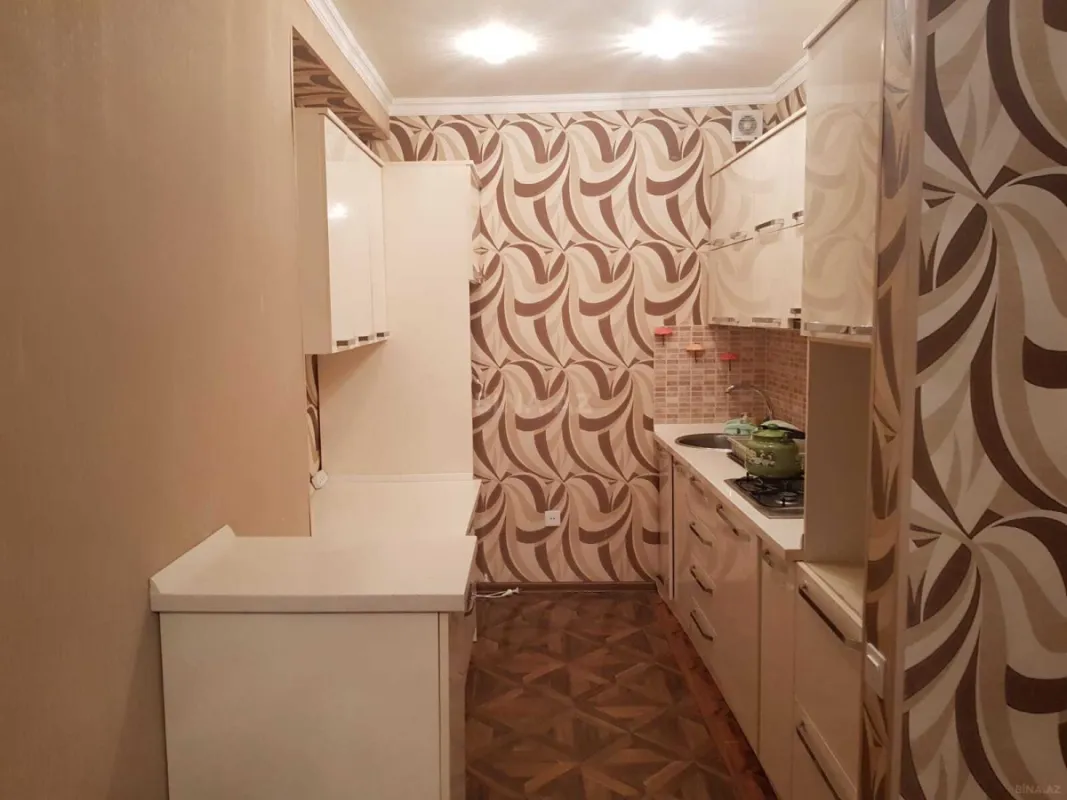 Kirayə verilir 2 otaqlı mənzil 70 m²