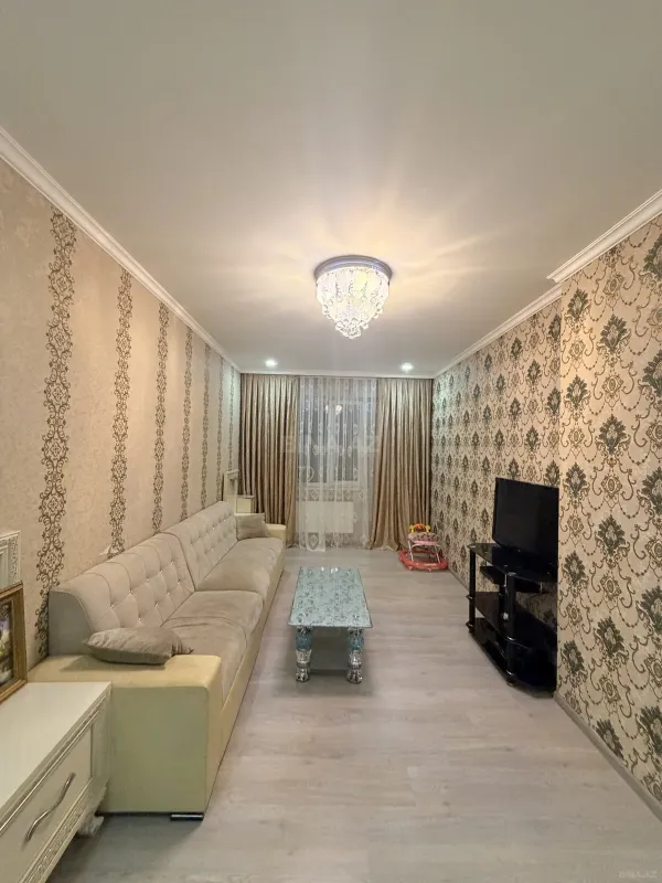 Satılır 2 otaqlı mənzil 60 m²
